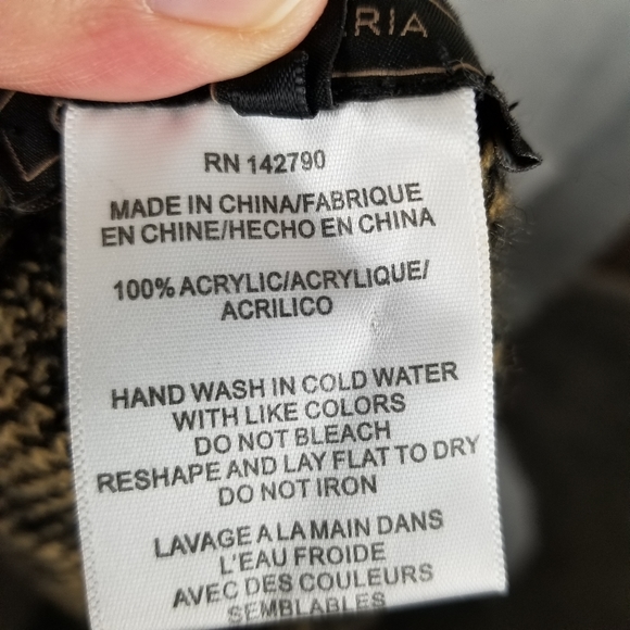 BCBGMAXAZRIA leopard print shawl wrap Sz S/M EUC - Picture 14 of 15